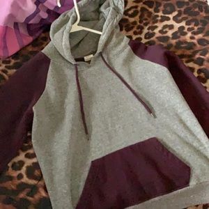 Zumiez sweatshirt